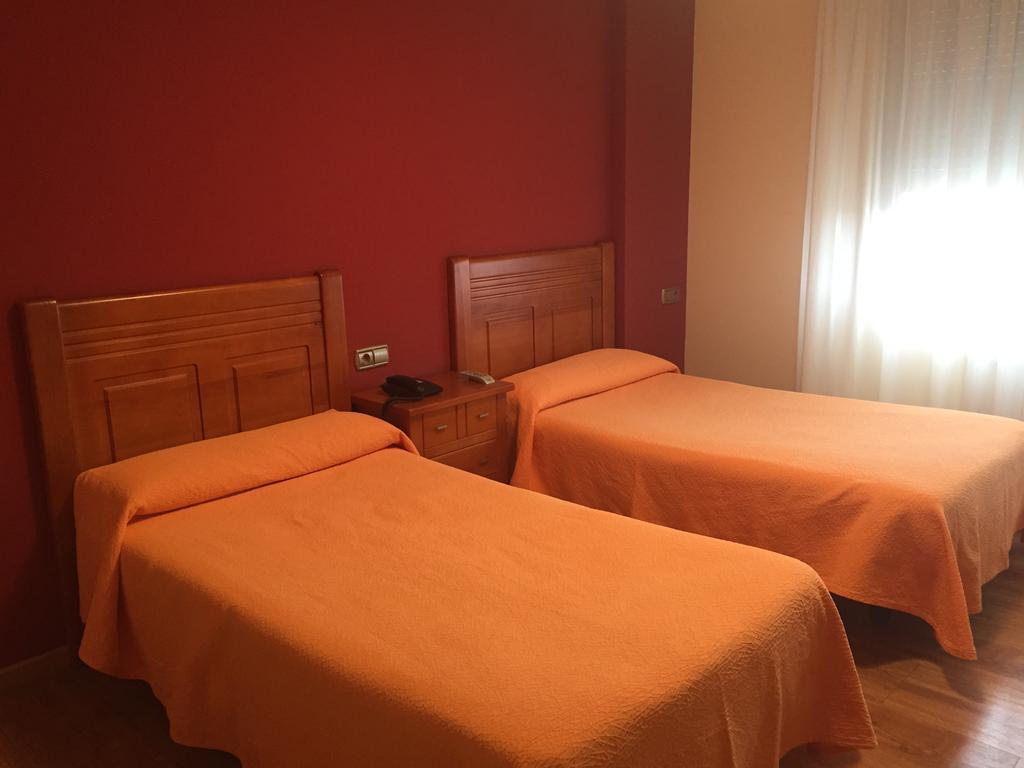 El Ancla Hotel Ponferrada Szoba fotó